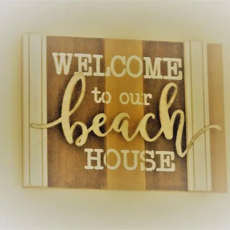 Bec'S Beach House Getaway Batemans Bay Exterior photo