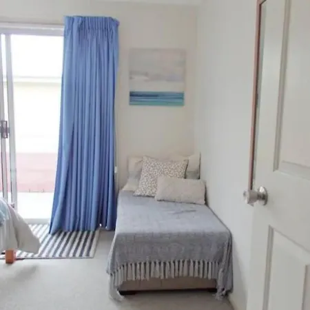 Bec'S Beach House Getaway Batemans Bay Exterior photo